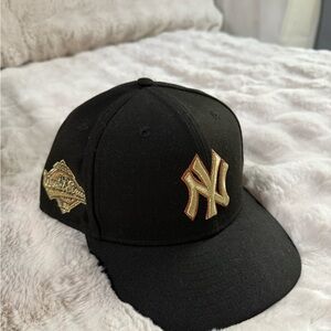 Black and Metallic Gold NY Yankees New Era Cap World Series 1996